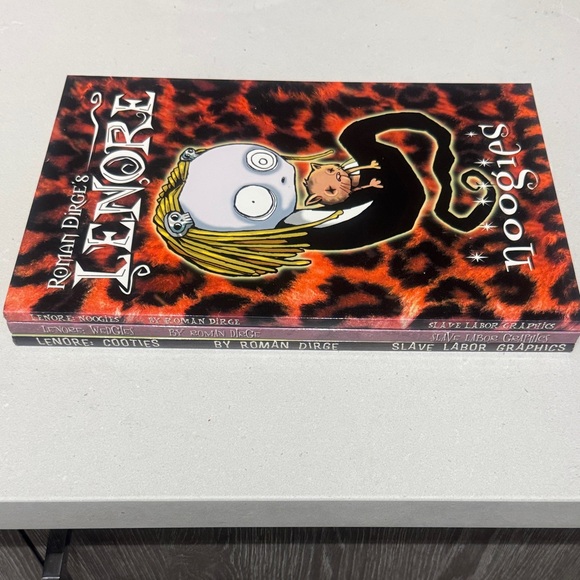 Lenore Comic Book Set - Picture 6 of 9